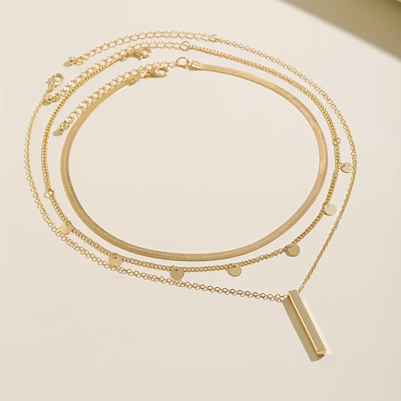 Women's Round Pendant Layered Necklace Set